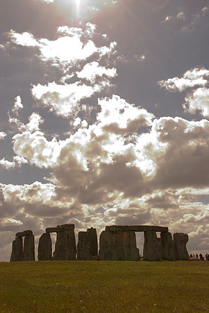 Stonehenge Aura